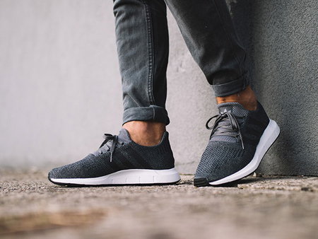 کفش های مناسب برای شلوار جین,راهنمای انتخاب کفش برای شلوار جین